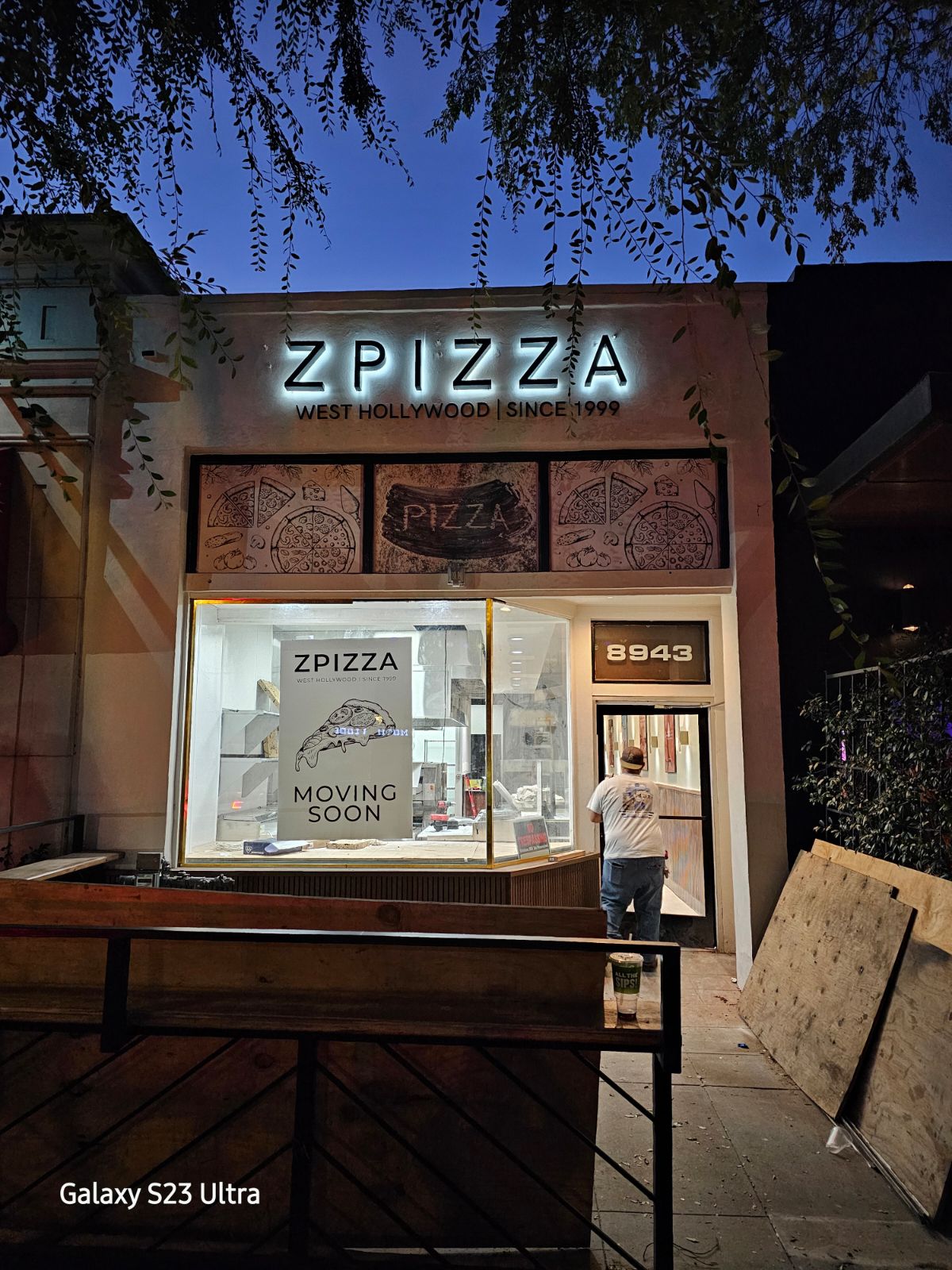 z-pizza-storefront-channel-letter-sign